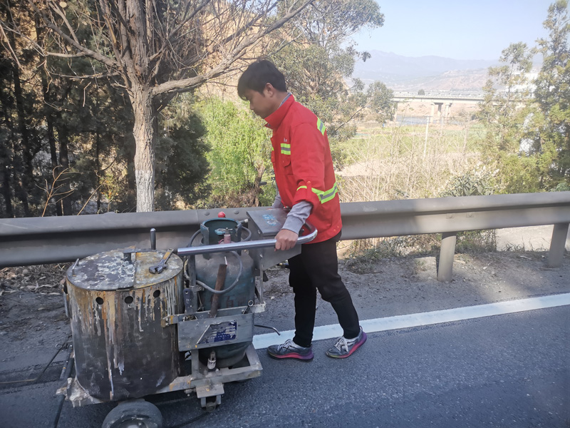 道路划线施工