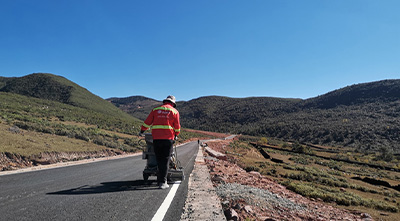 道路交通标线有几种施工方式？